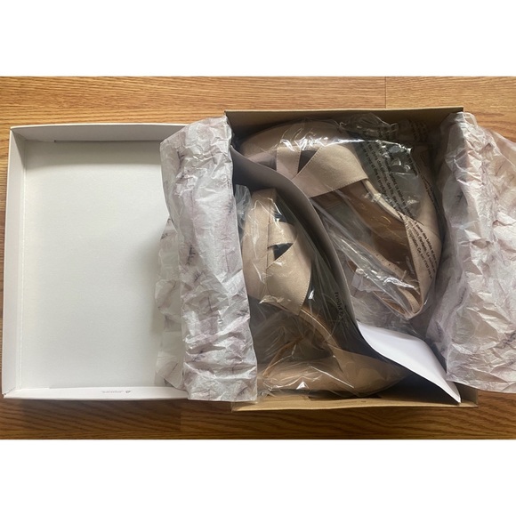 NWT - Brand New Jessica Simpson Irbella Platform Sandal Beige MicroSuede 8.5 - Picture 7 of 10